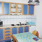 Apartman With Parking Space - Brac - 2900 *