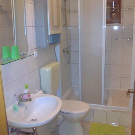 דירה With Parking Space Bol, Brac - 2900 *