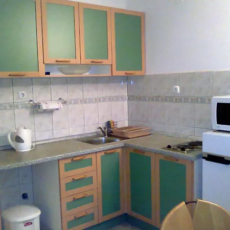 דירה With Parking Space Bol, Brac - 2900 בול